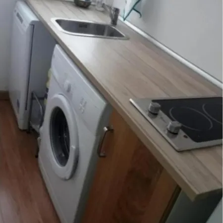 Private Studio-room In Malvarrosa Beach בית הארחה